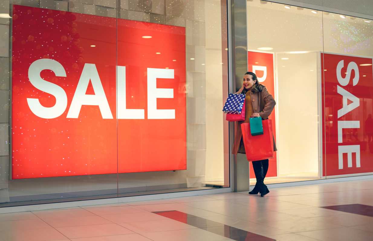 Save Big During Seasonal Sales Without Overspending